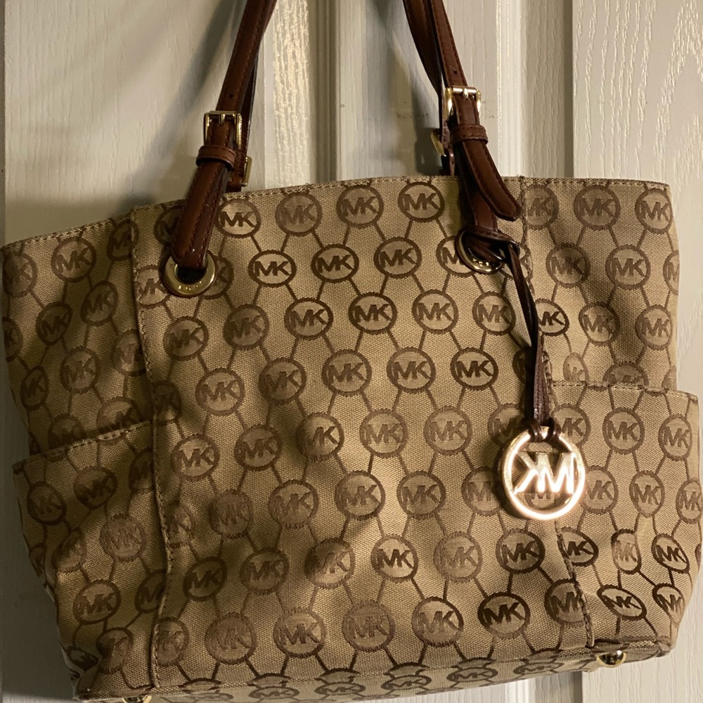 Michael Kors Jet Set Tote Brown With Side Pockets